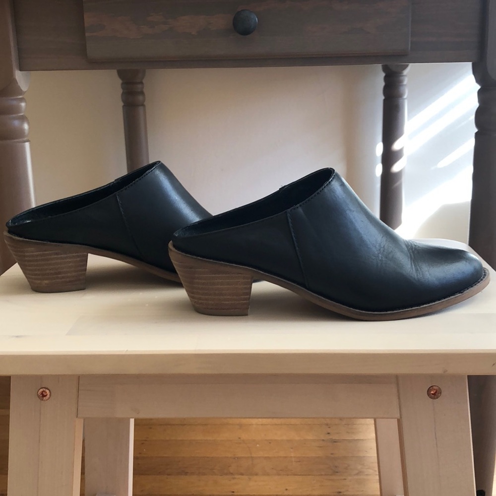 Kelsi Dagger Brooklyn leather mules US 6.5-7